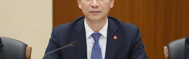 签证美国面试技巧:（美国签证面试说中文还是英文）