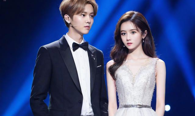 鹿晗关晓彤2016初次见面:（鹿晗关晓彤第一次同台）