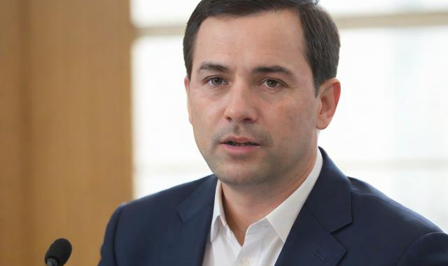 初次见面说话的技巧:（和领导初次见面说话的技巧）