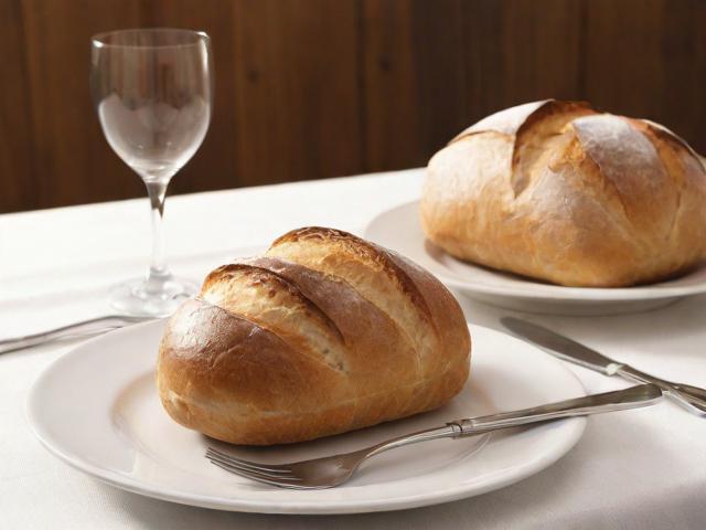 美国餐桌礼仪英语句子:（美国餐桌礼仪英文10条简短）